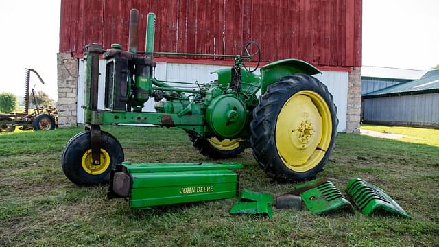Image of John Deere A equipment image 1