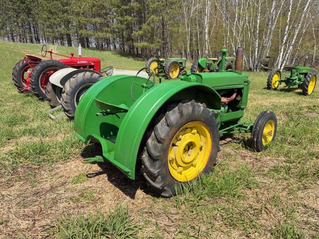Image of John Deere AR equipment image 2