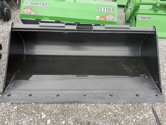 Image of John Deere C72 equipment image 2