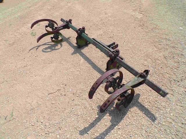 Image of John Deere AT4 equipment image 4