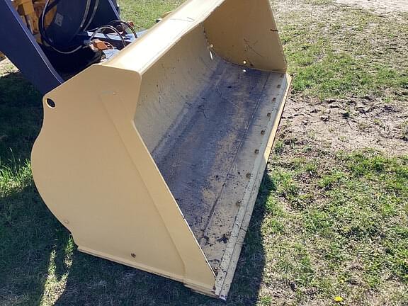 Image of John Deere Wheel Loader Bucket Image 0