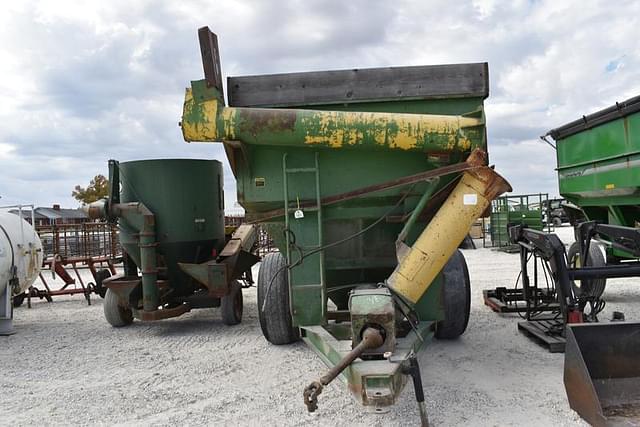 Image of John Deere 1210A equipment image 2