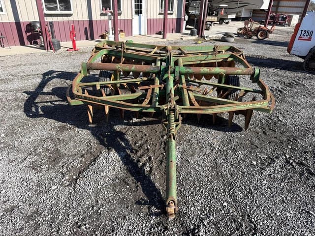 Image of John Deere AW equipment image 1