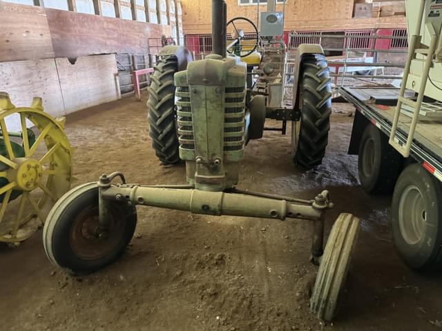 Image of John Deere B equipment image 3