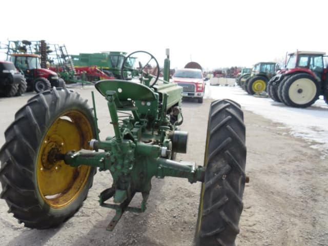 Image of John Deere B equipment image 4