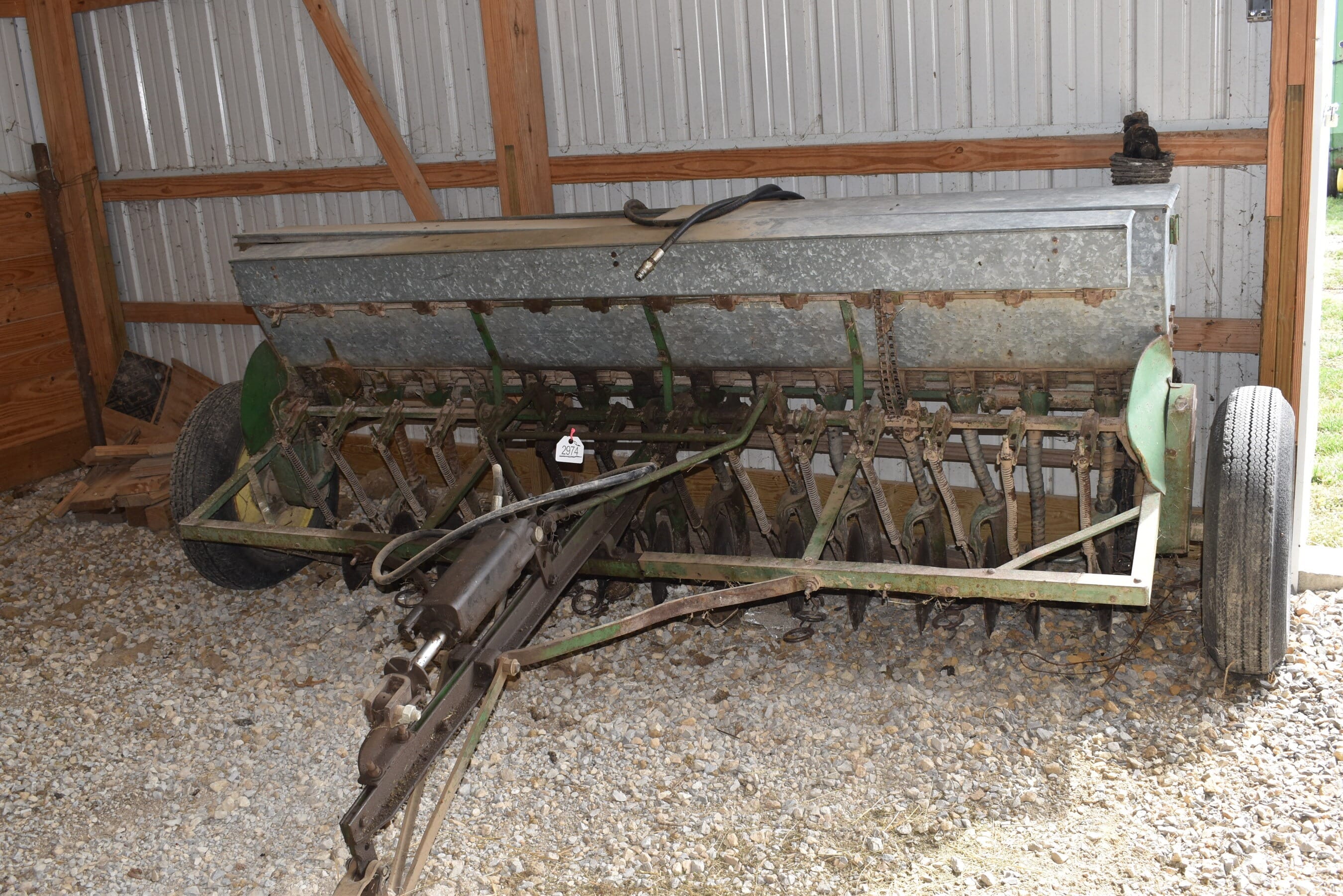 John Deere B Equipment Image0