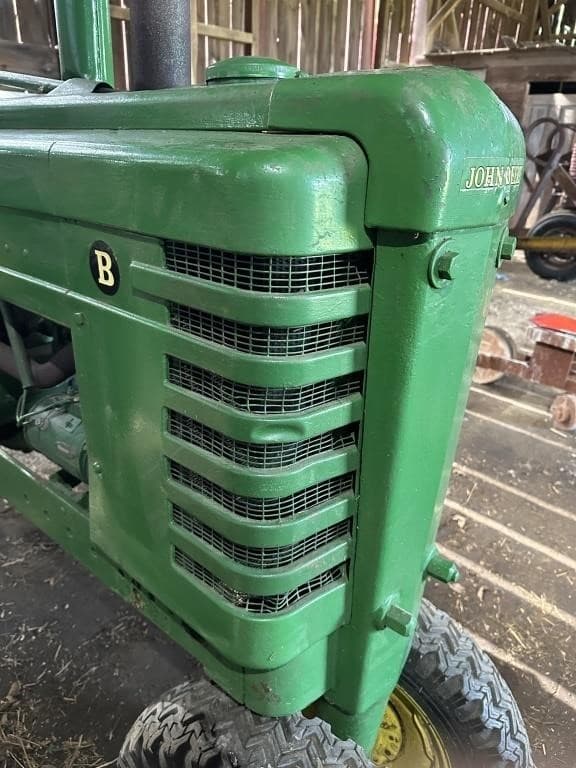 Image of John Deere B equipment image 4