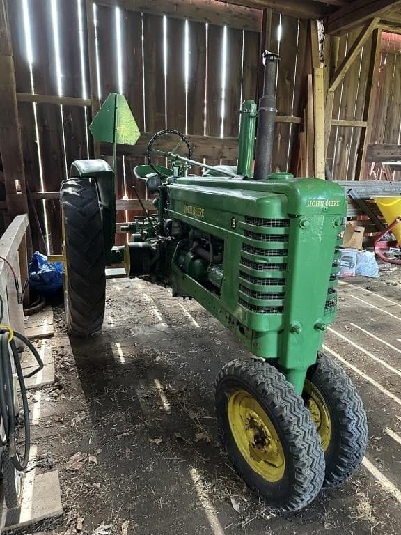 Image of John Deere B equipment image 2