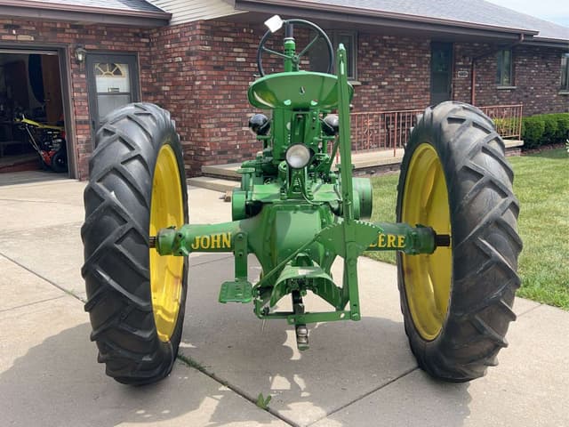 Image of John Deere B equipment image 3