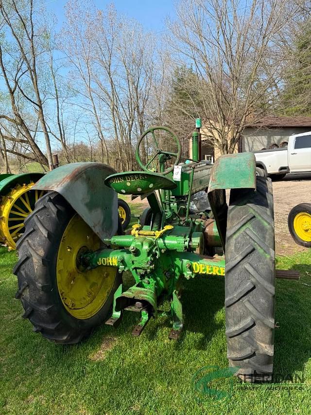 Image of John Deere B equipment image 2
