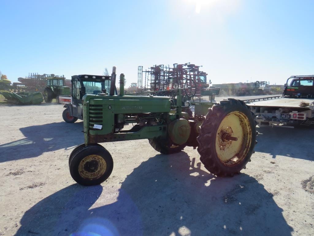 John Deere B Equipment Image0