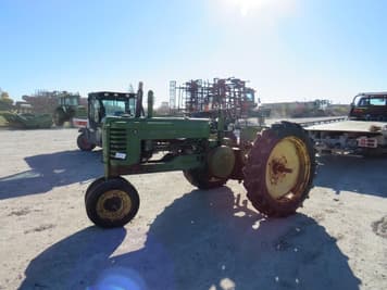 Main image John Deere B