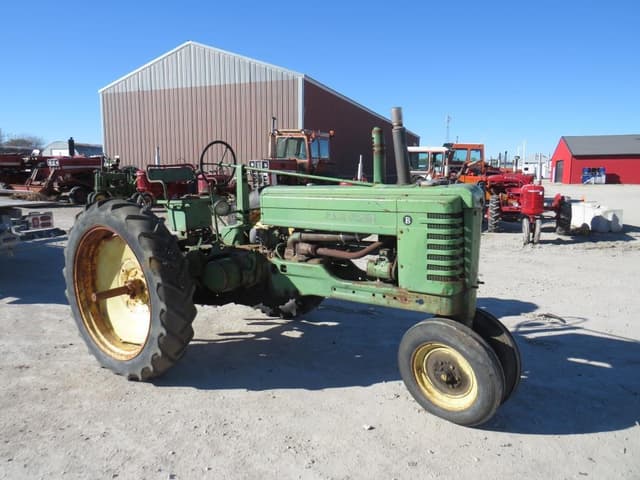 Image of John Deere B equipment image 2