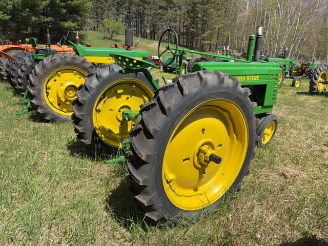 Image of John Deere B equipment image 2