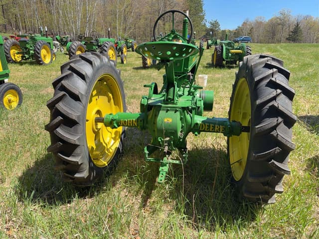 Image of John Deere B equipment image 3