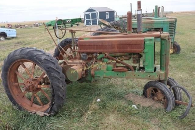 Image of John Deere B equipment image 2