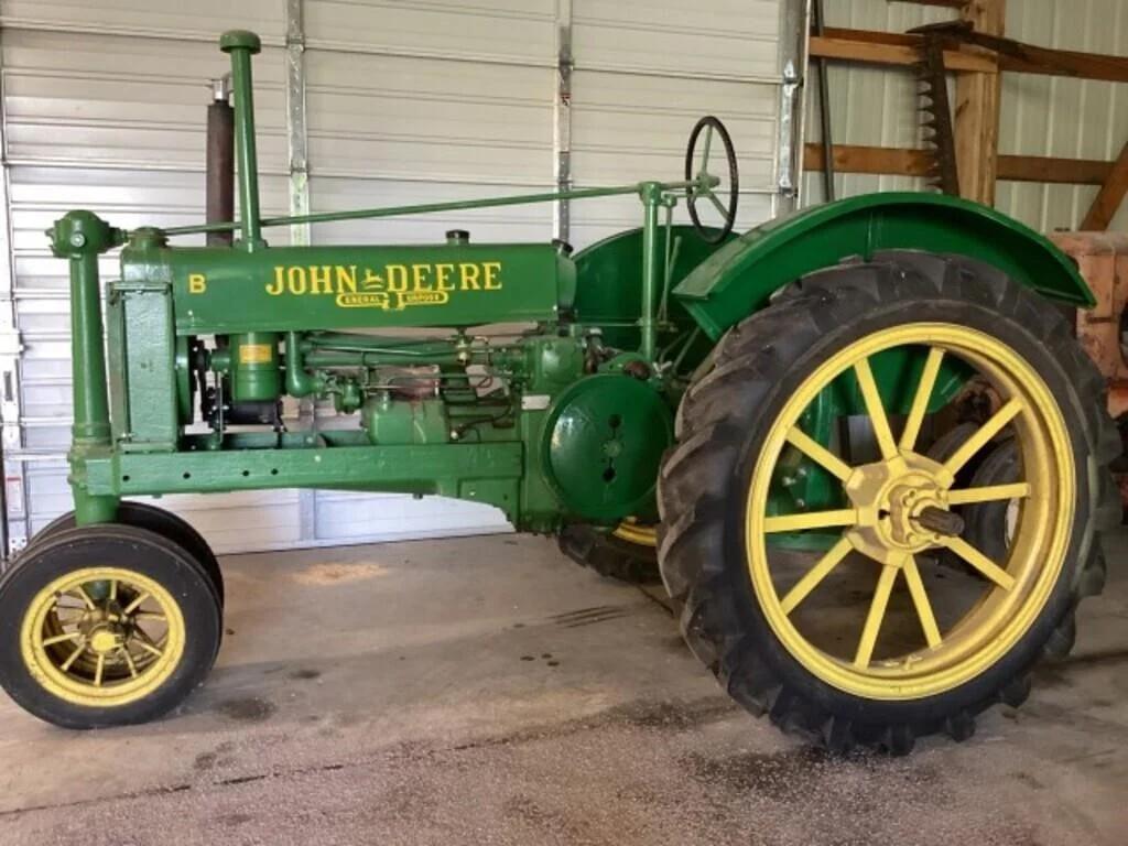 Image of John Deere B Primary image