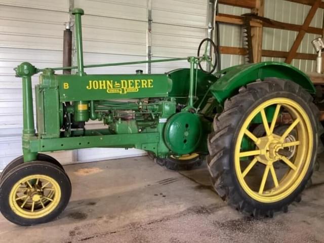Image of John Deere B equipment image 1
