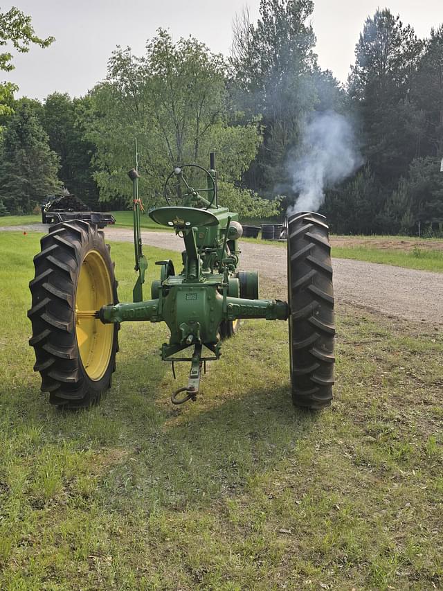 Image of John Deere B equipment image 4