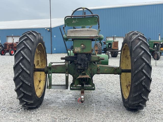 Image of John Deere B equipment image 4