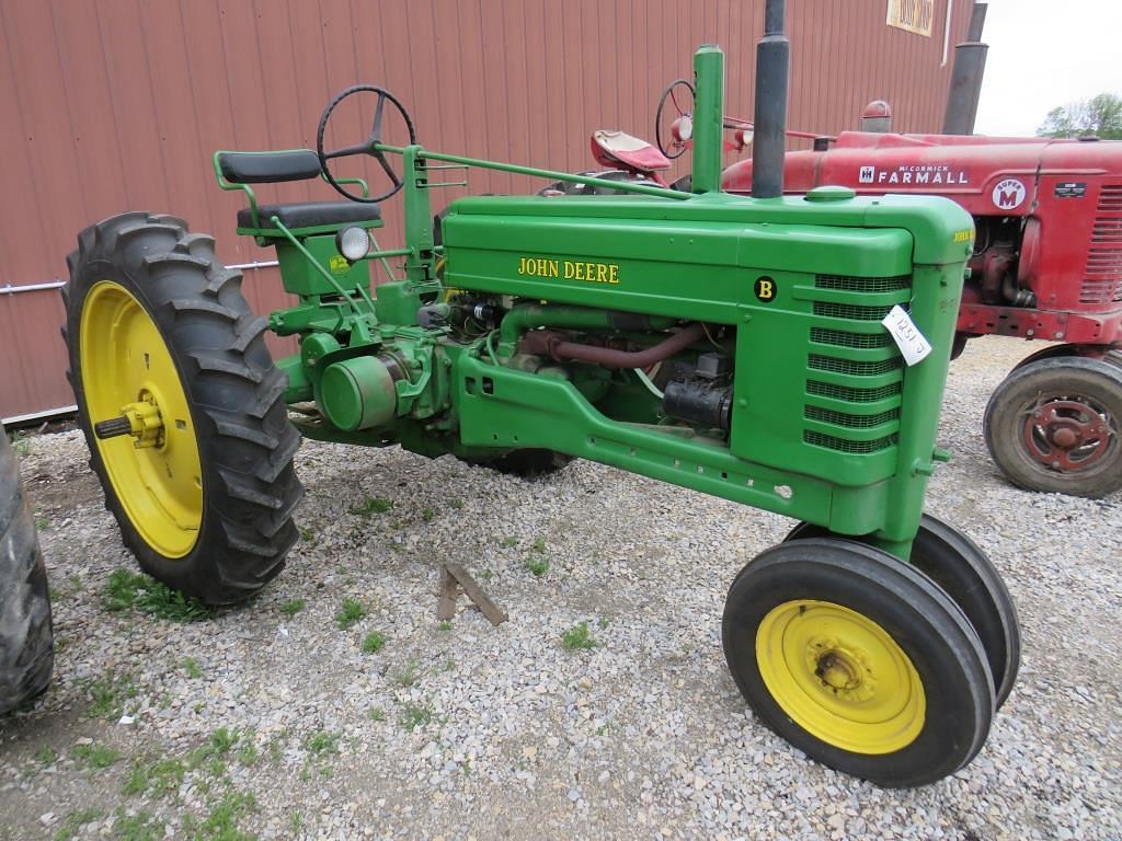 Image of John Deere B Primary image