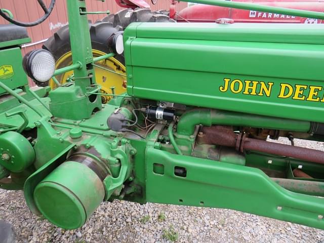Image of John Deere B equipment image 2