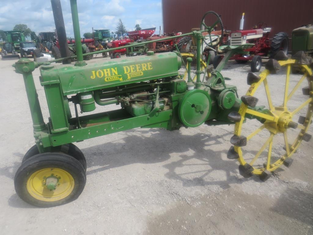 Image of John Deere B Primary image