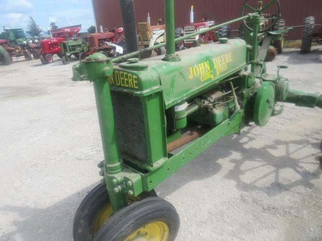 Image of John Deere B equipment image 1