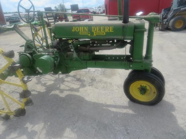 Image of John Deere B equipment image 3