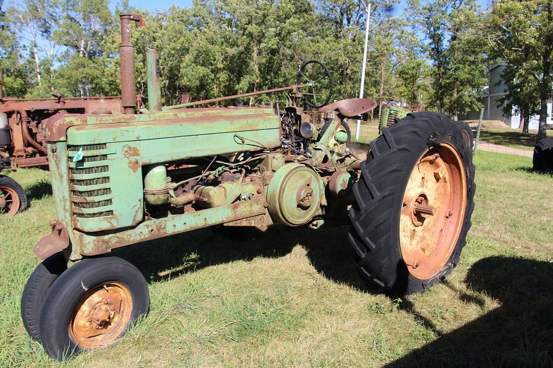 Image of John Deere B Primary image