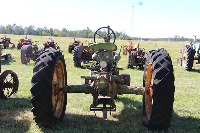 Image of John Deere B equipment image 4