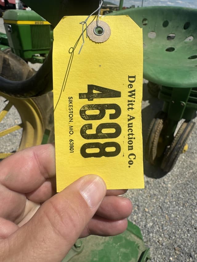 Image of John Deere B equipment image 1