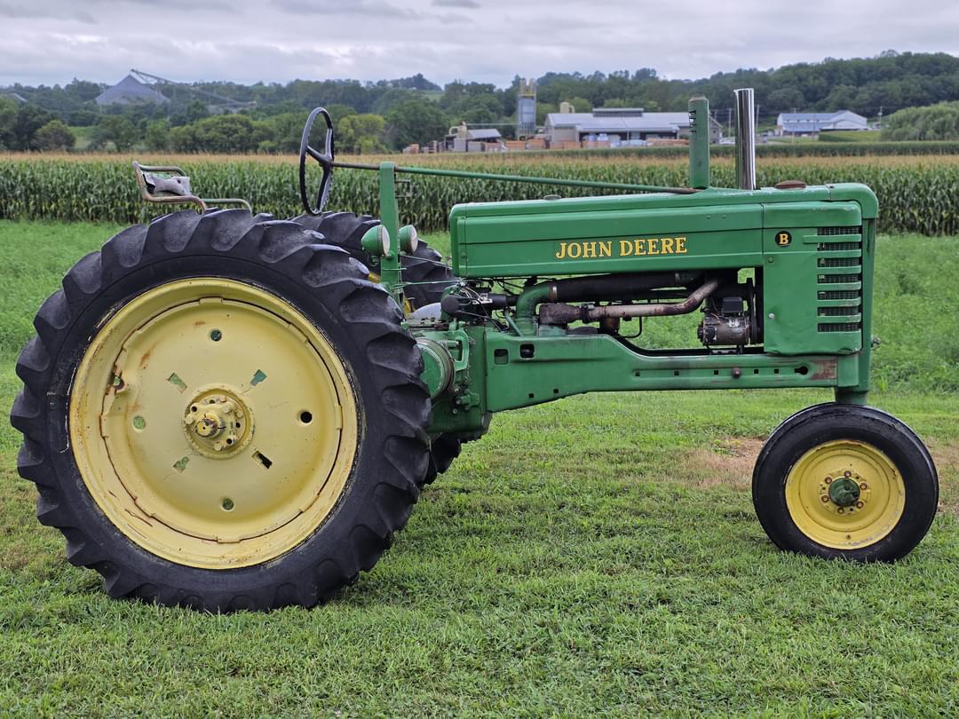 Image of John Deere B Primary image