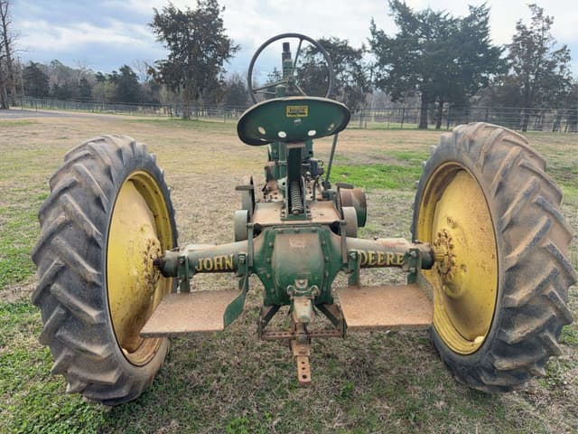 Image of John Deere B equipment image 3