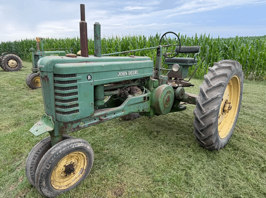 Image of John Deere B Primary image