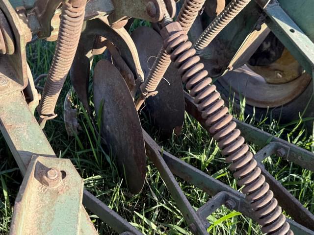 Image of John Deere B equipment image 2