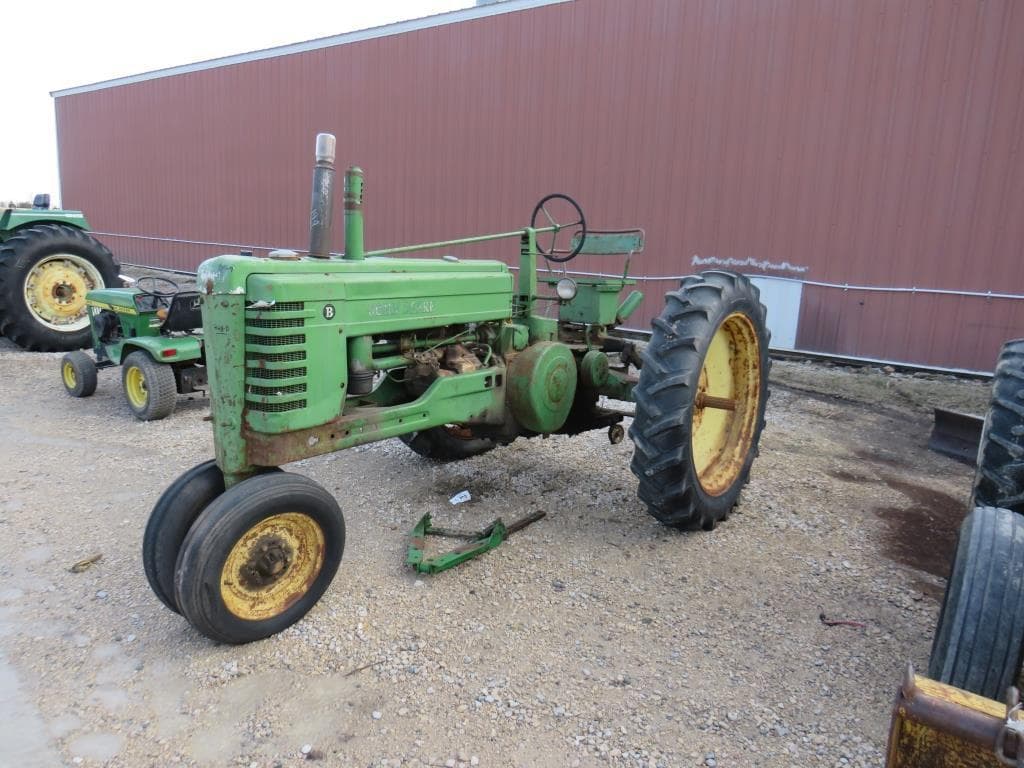 Image of John Deere B Primary image