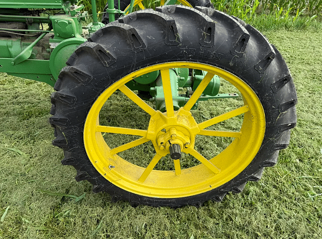 Image of John Deere B equipment image 3