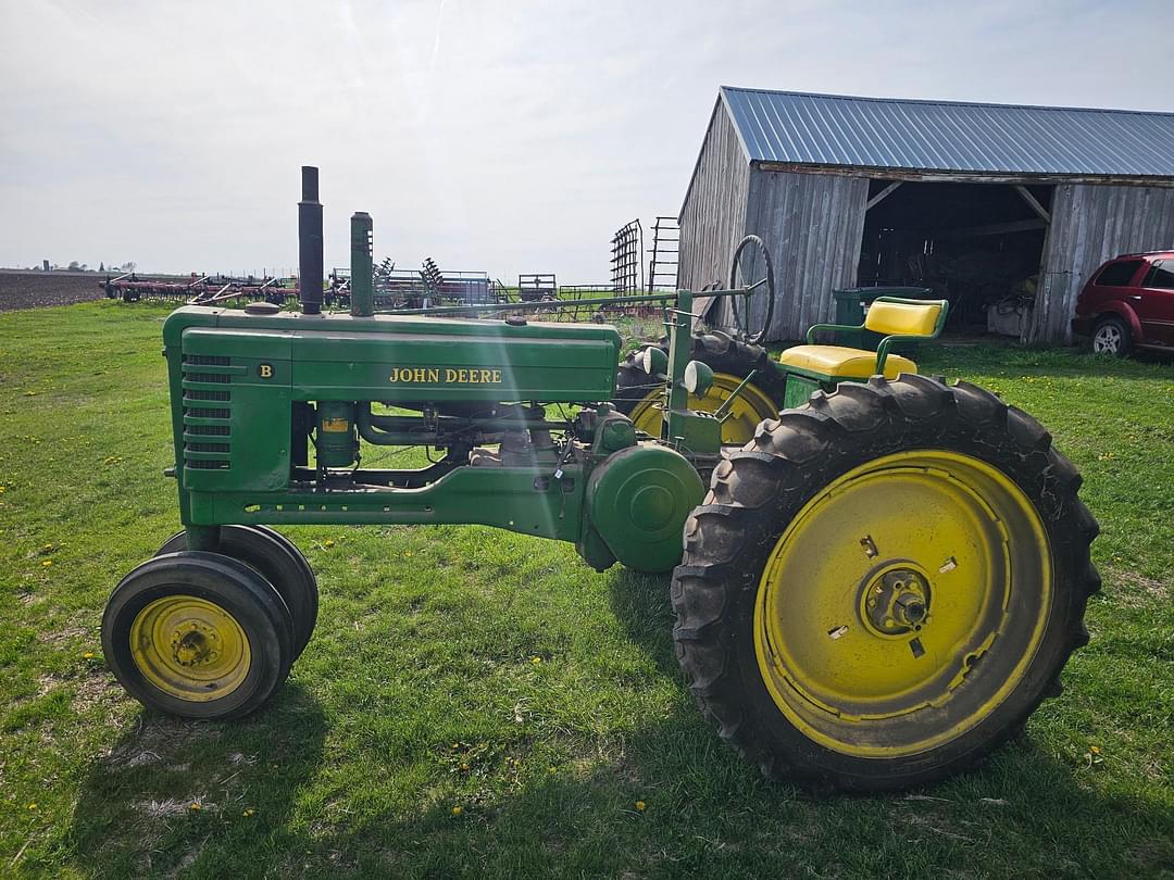 Image of John Deere B Primary image