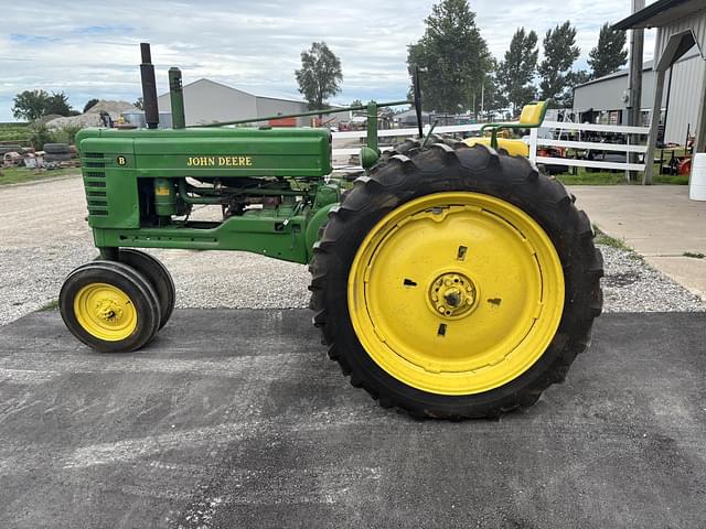 Image of John Deere B equipment image 3