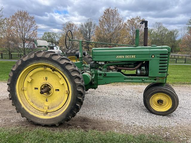 Image of John Deere B equipment image 1