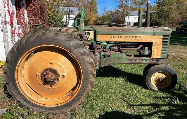 Image of John Deere B equipment image 1