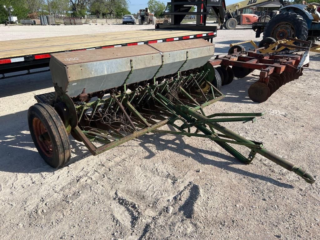 Main image John Deere Van Brunt B