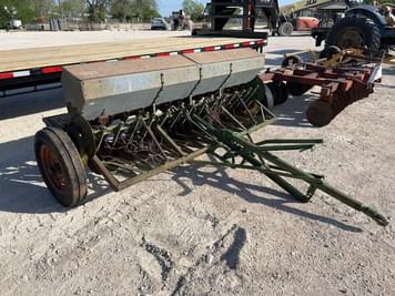 Main image John Deere Van Brunt B