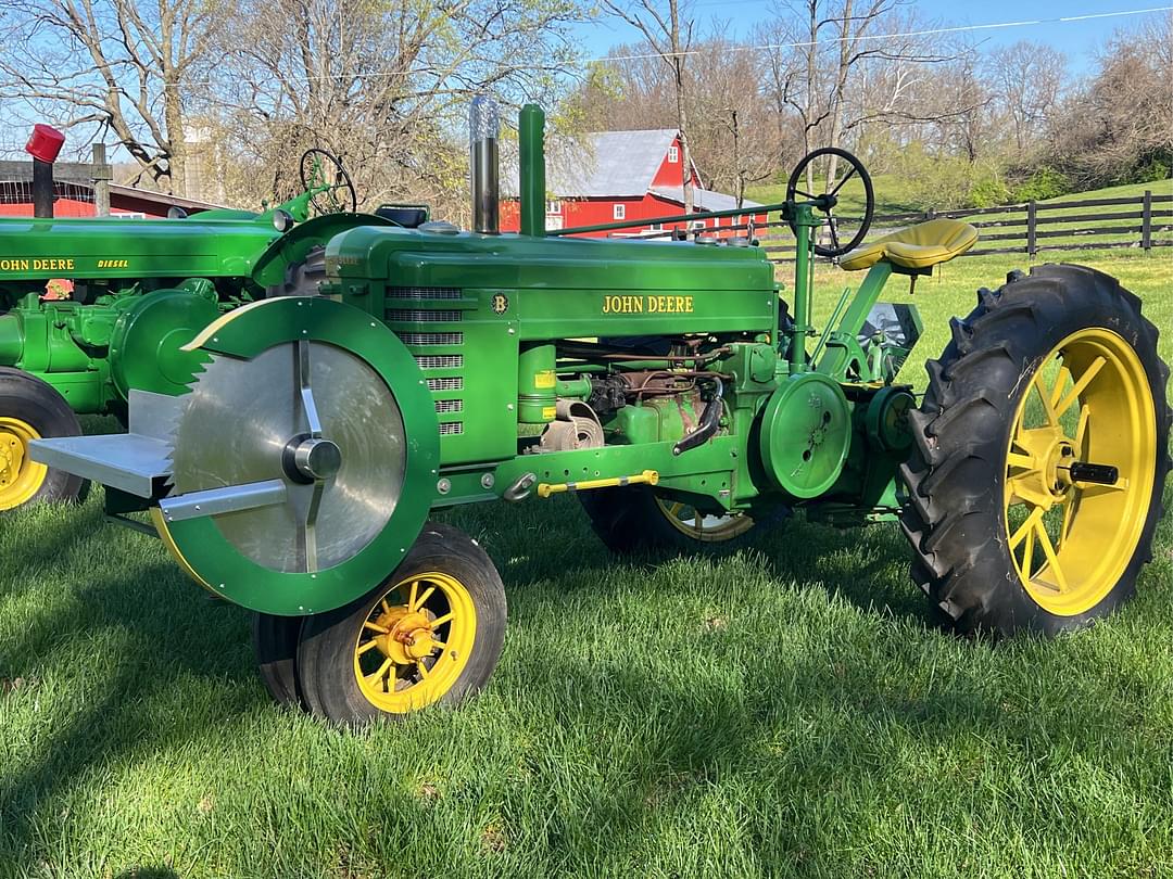 Image of John Deere B Primary image