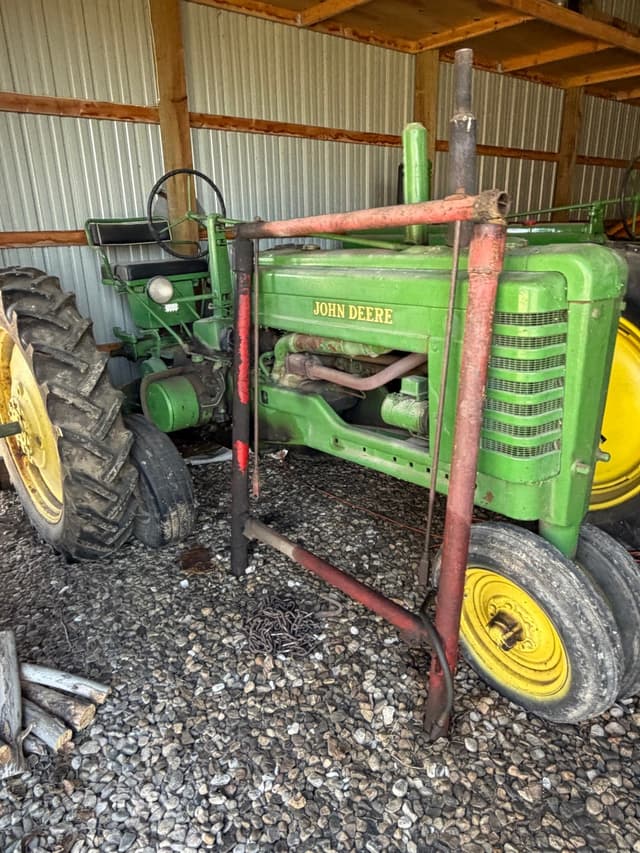 Image of John Deere B equipment image 2