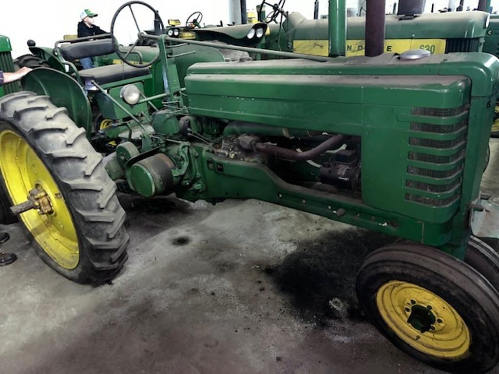 Image of John Deere B Primary image