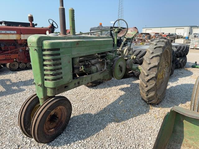 Image of John Deere B equipment image 2