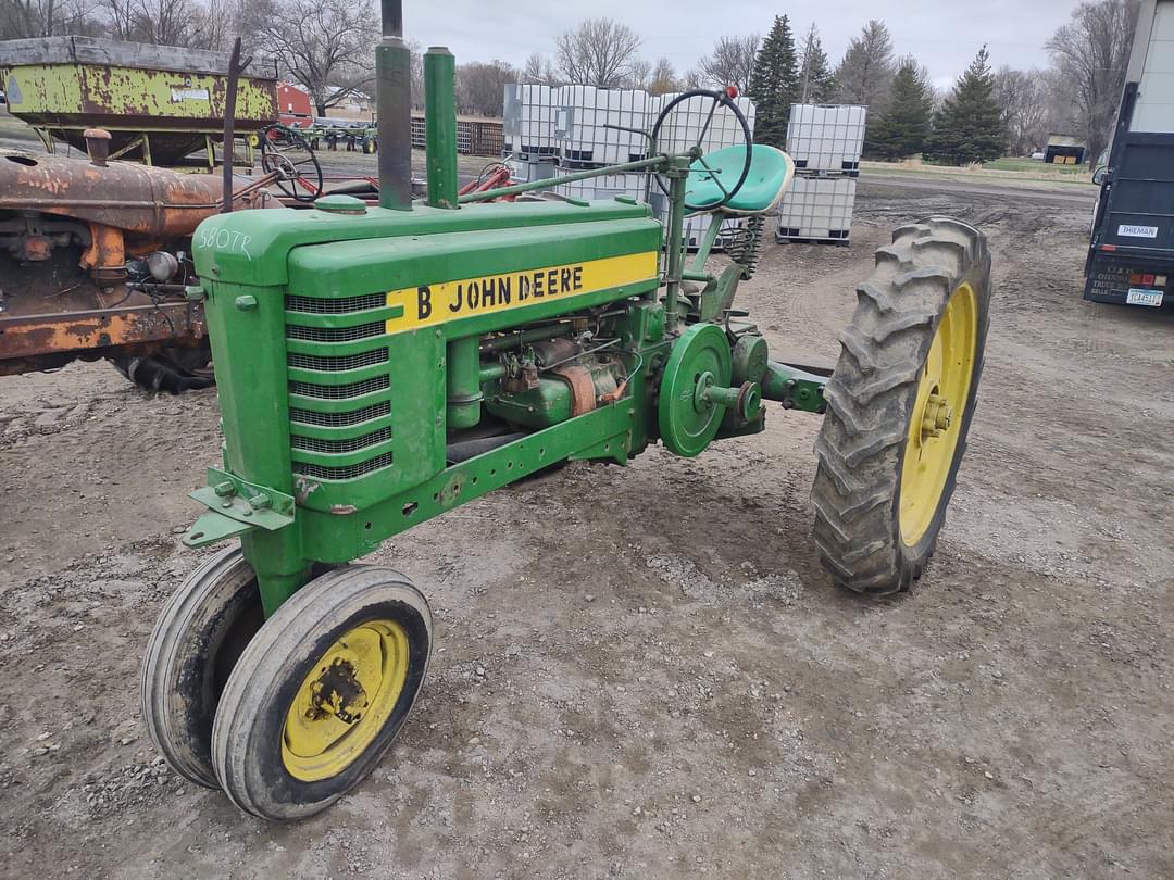 Image of John Deere B Primary image