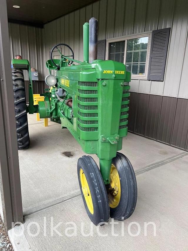 Image of John Deere B equipment image 1